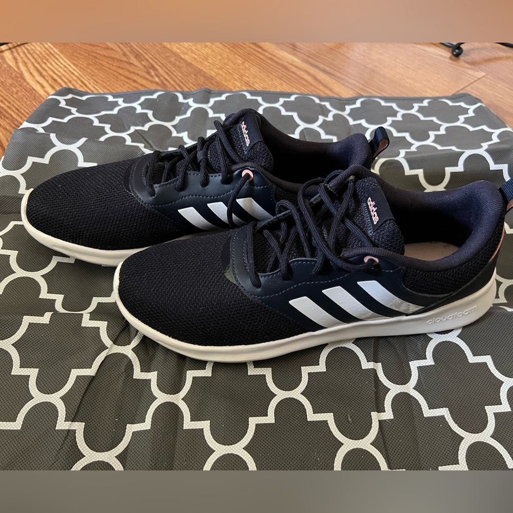 Adidas Women’s Cloudfoam Sneakers – [Size 10] – Navy with White & Pink Accents